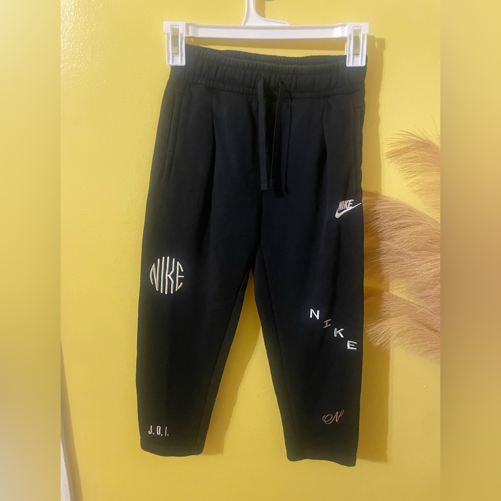 ☀️Nike Kids Black Graphic Joggers